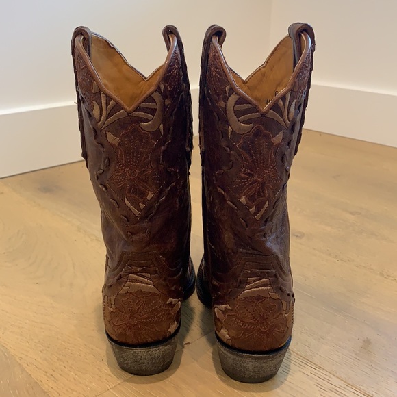 Distressed Antique Brown Leather Boots - Picture 4 of 8